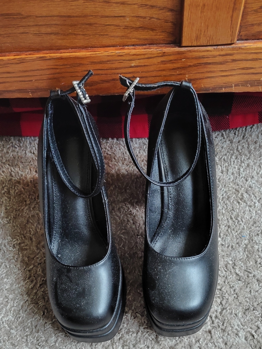 Women’s Black Ankle-Strap Platform Pumps